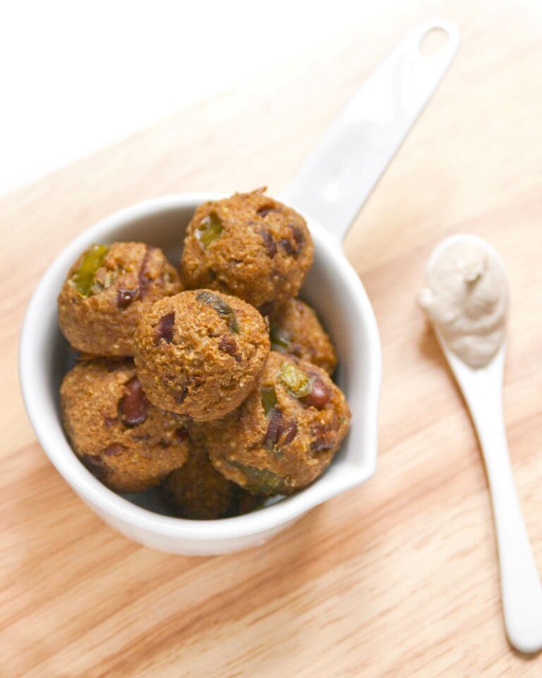 Polpette di miglio e borlotti al forno